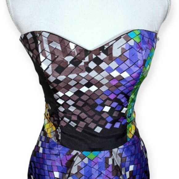 RUBBER DUCKY PURPLE, BLACK & YELLOW STRAPLESS DRESS W/POCKETS  SZ.S EUC. - Picture 2 of 6